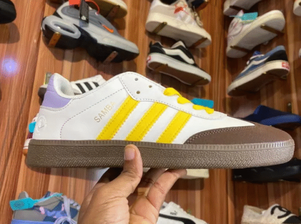 Breezy Vibes Sneakers